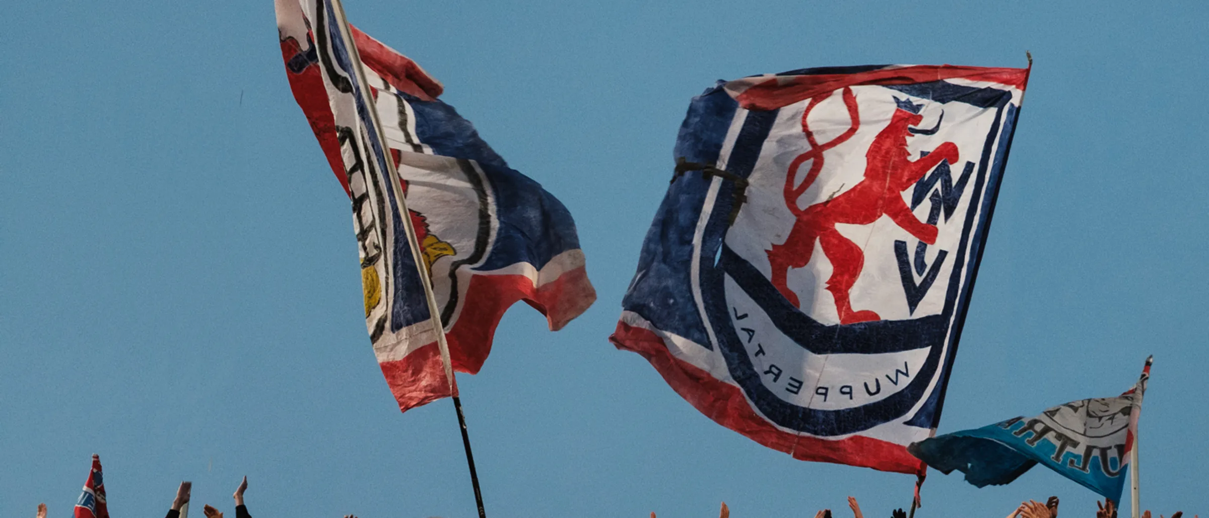 Fans des Wuppertaler SV beim Spiel gegen die U21 des VfL Bochum
