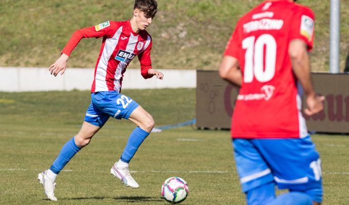 Wuppertaler SV bindet Levin Müller über den Sommer hinaus
